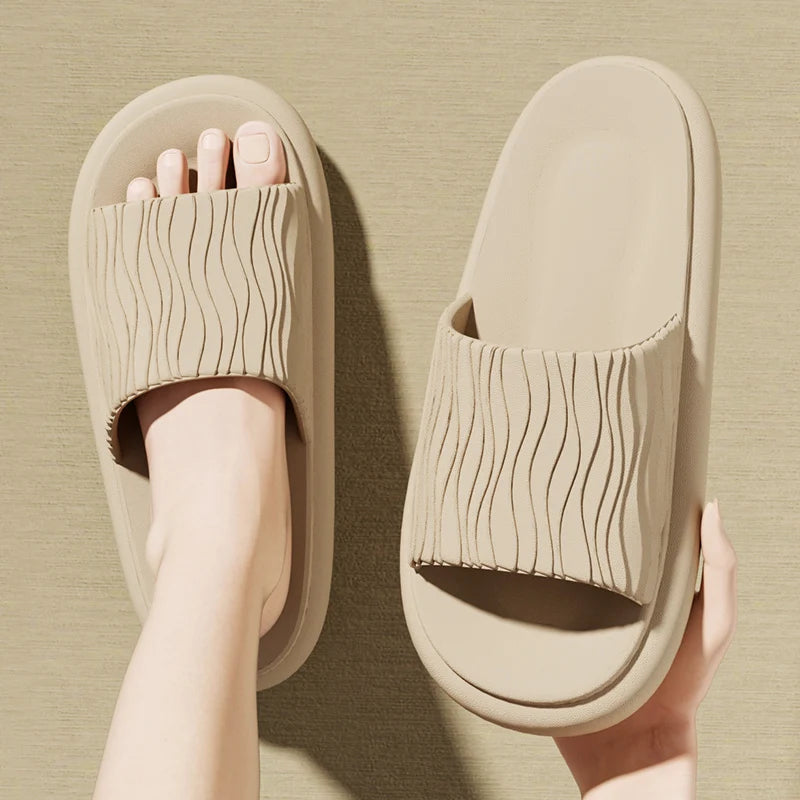 Soft Bottom Eva Cloud Slippers Women Red Thick Platform Pillow Slides Woman 2025 Summer Non Slip Beach Sandals Couple Flip Flops