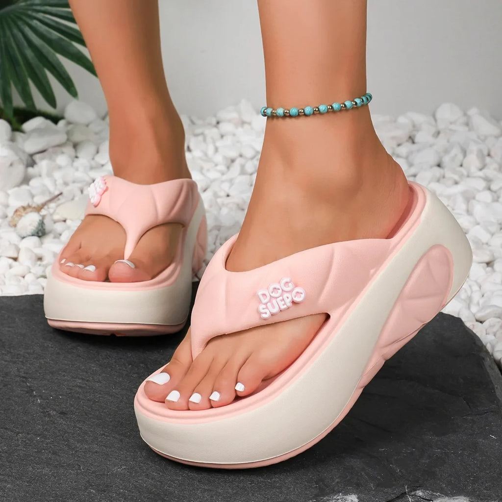 Women Slippers 2024 Summer New Fashion Sandals Comfortable Casual Shallow Designer Slippers Outdoor Beach Platform Slides Women