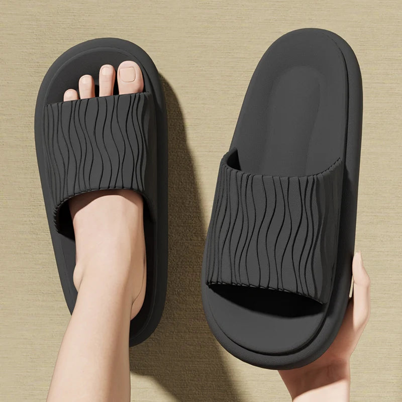 Soft Bottom Eva Cloud Slippers Women Red Thick Platform Pillow Slides Woman 2025 Summer Non Slip Beach Sandals Couple Flip Flops