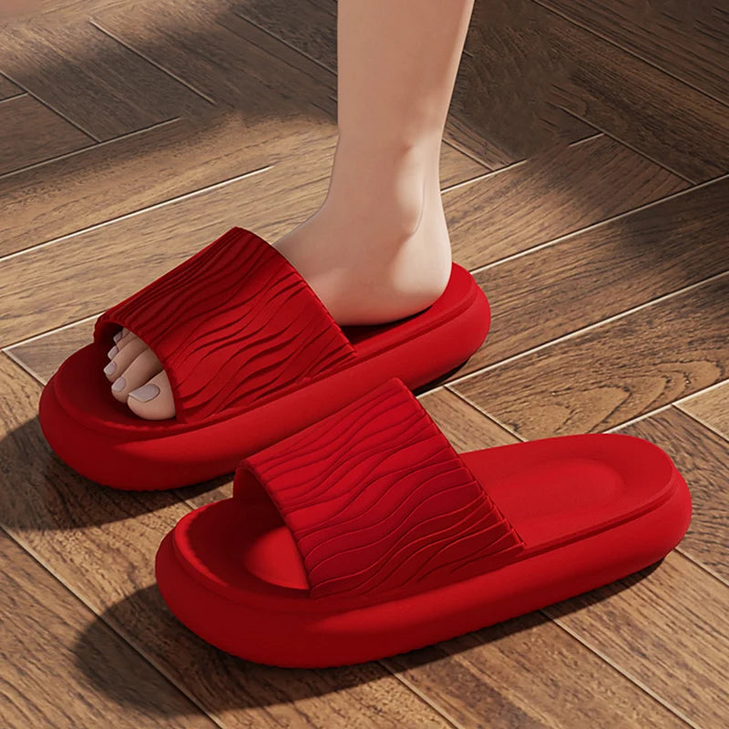 Soft Bottom Eva Cloud Slippers Women Red Thick Platform Pillow Slides Woman 2025 Summer Non Slip Beach Sandals Couple Flip Flops