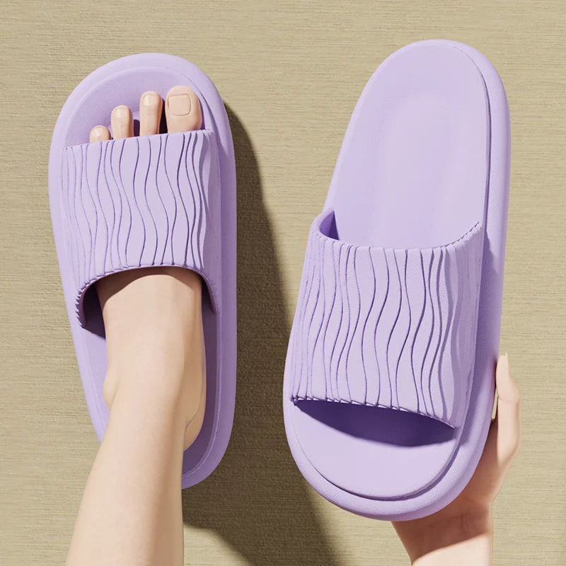 Soft Bottom Eva Cloud Slippers Women Red Thick Platform Pillow Slides Woman 2025 Summer Non Slip Beach Sandals Couple Flip Flops